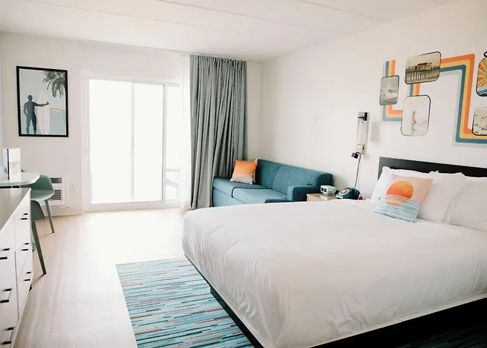 Sealoft Oceanfront Hotel 2*