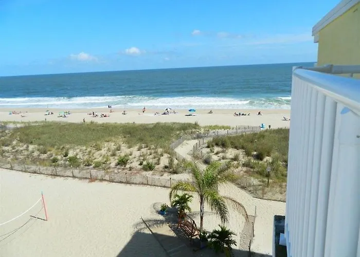Sealoft Oceanfront Hotel 2*